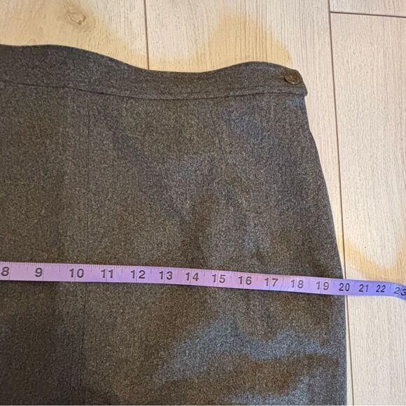 Vintage 80s Gucci wool skirt suit wool and leather - Picture 15 of 16